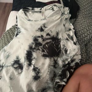 LULULEMON tie dye tanktop